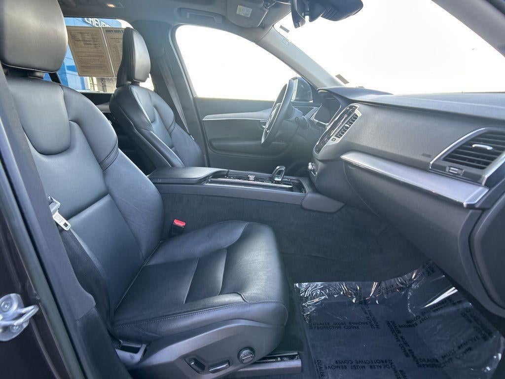 2023 Volvo XC90 B5 Core