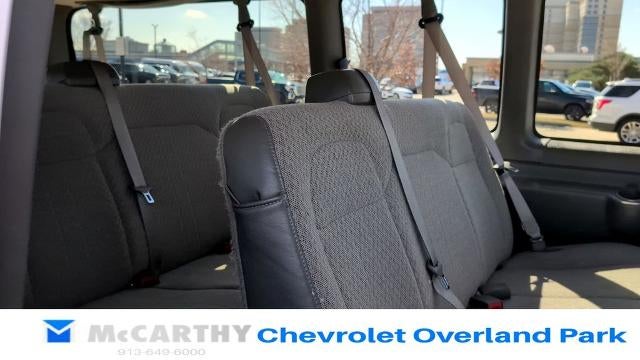 2025 Chevrolet Express Passenger 1LT
