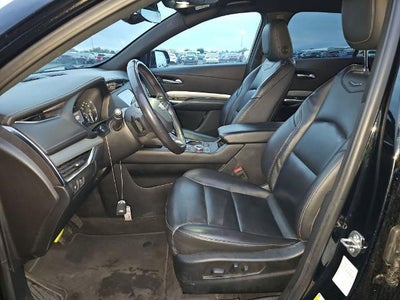2023 Cadillac XT4 Premium Luxury