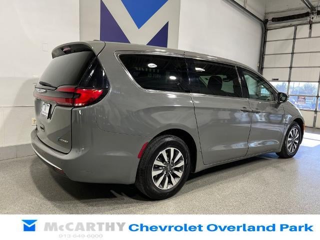 2022 Chrysler Pacifica Hybrid Touring L