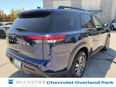 2025 Nissan Pathfinder SV