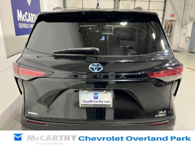 2021 Toyota Sienna XLE