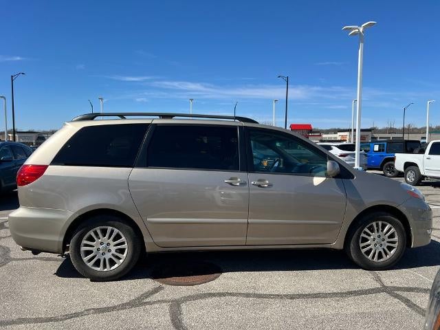 2008 Toyota Sienna XLE