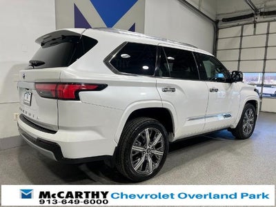 2023 Toyota Sequoia SR5