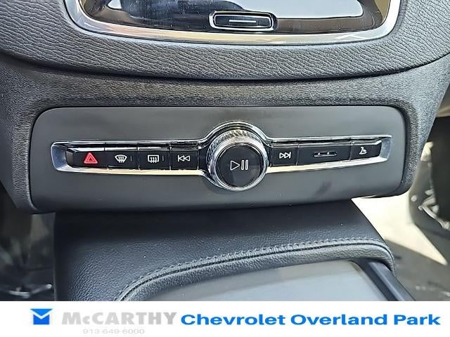 2023 Volvo XC90 Core