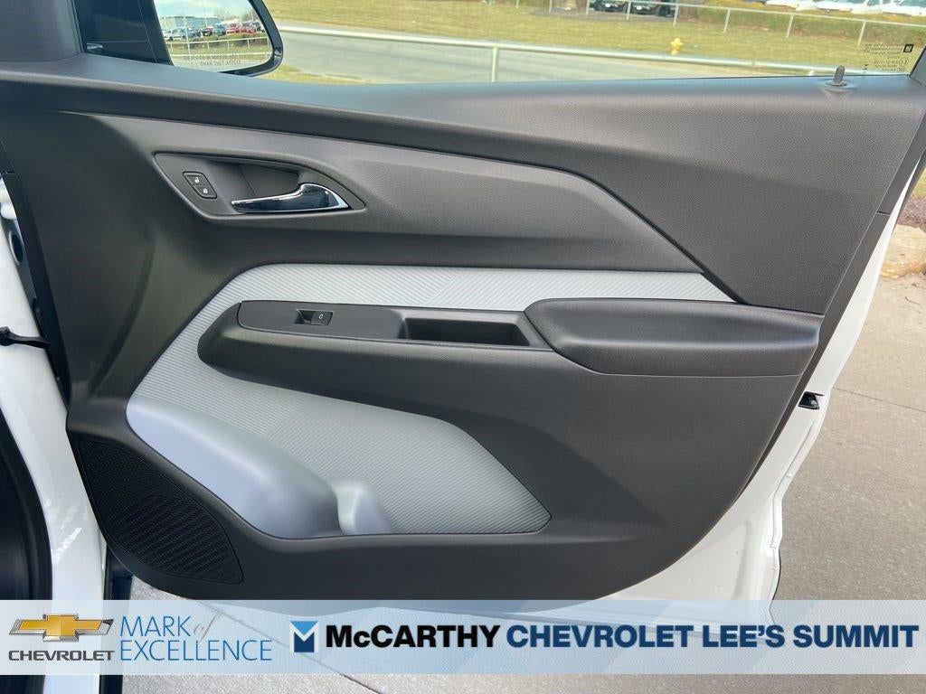 2027 Chevrolet Bolt FWD 4dr LT