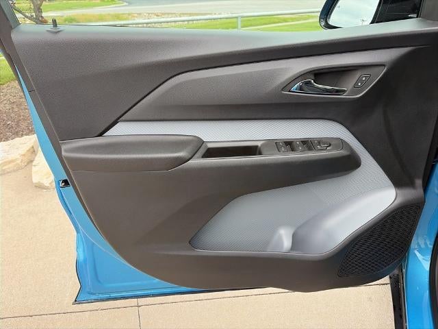 2027 Chevrolet Bolt FWD 4dr LT