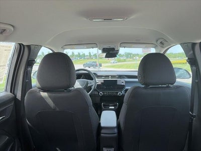 2027 Chevrolet Bolt FWD 4dr LT