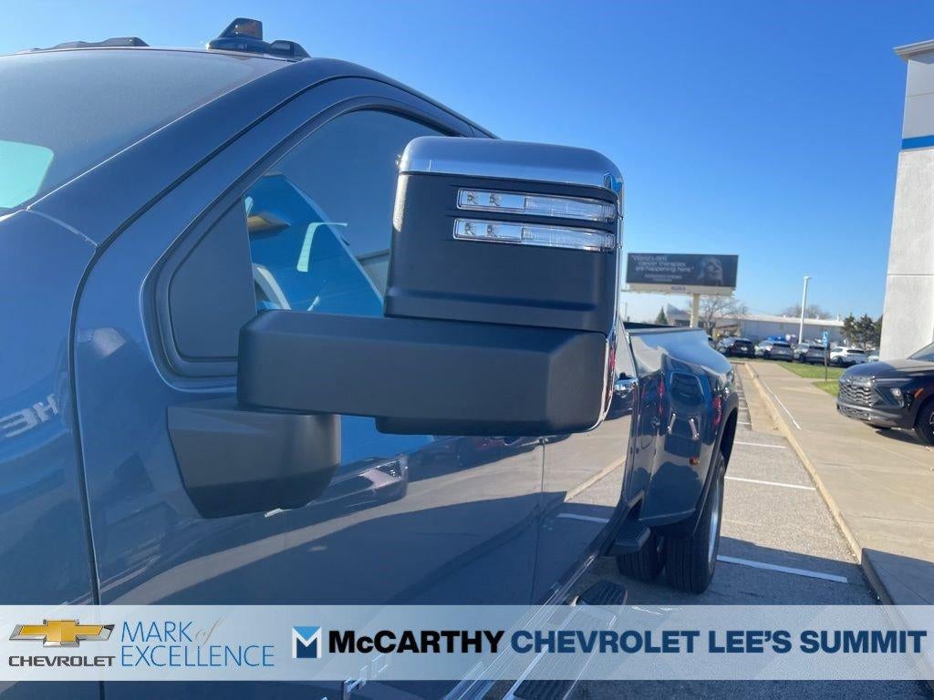 2026 Chevrolet Silverado 3500 HD Crew Cab Long Box 4-Wheel Drive LTZ