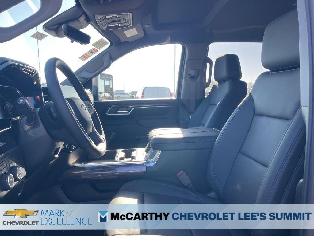 2026 Chevrolet Silverado 3500 HD Crew Cab Long Box 4-Wheel Drive LTZ