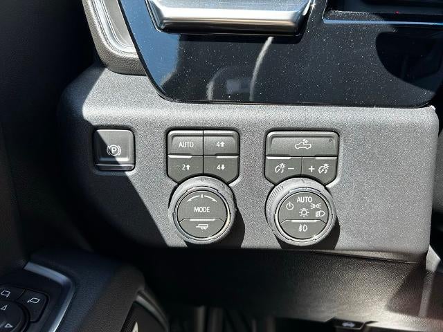 2026 Chevrolet Silverado 1500 Crew Cab Short Box 4-Wheel Drive RST
