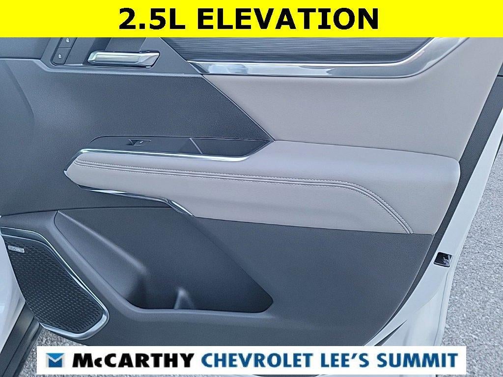 2025 GMC Acadia Elevation