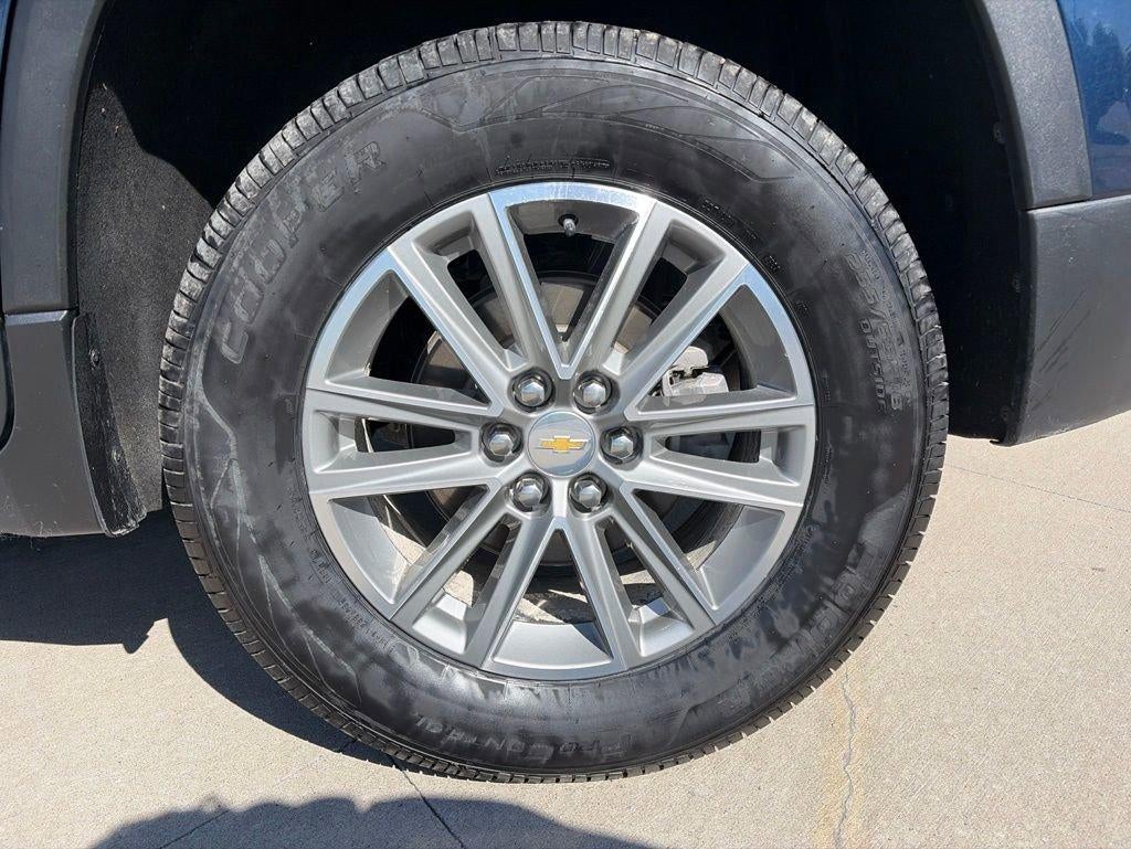2022 Chevrolet Traverse LT Cloth