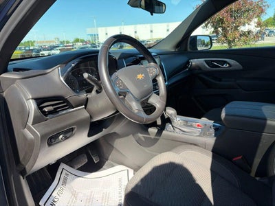 2022 Chevrolet Traverse LT Cloth