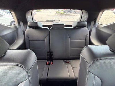 2027 Chevrolet Traverse LT w/2LT