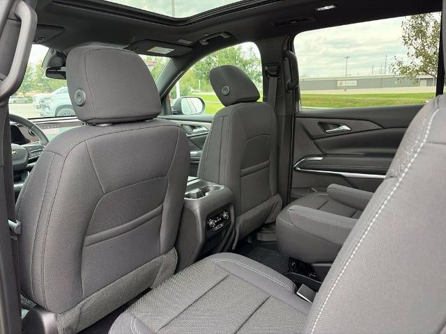2027 Chevrolet Traverse LT w/2LT