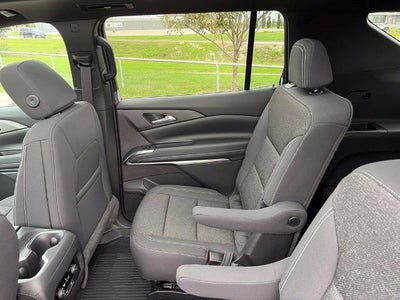 2027 Chevrolet Traverse LT w/2LT