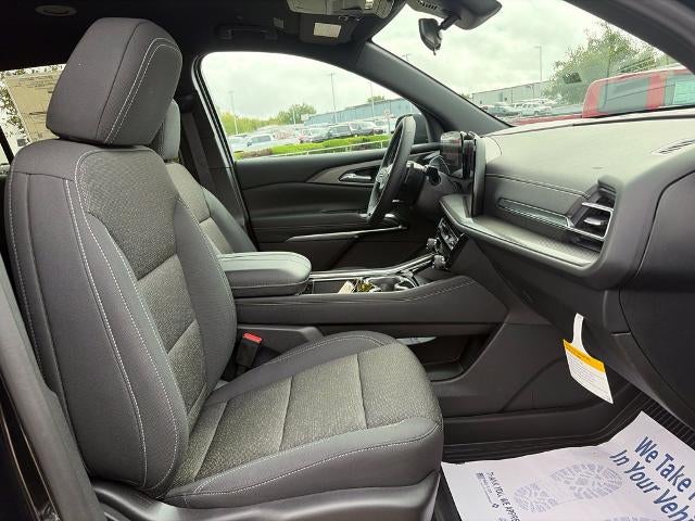 2027 Chevrolet Traverse LT w/2LT