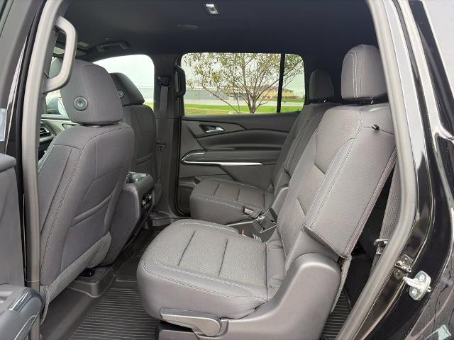 2027 Chevrolet Traverse LT w/2LT