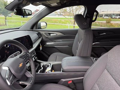 2027 Chevrolet Traverse LT w/2LT