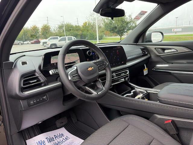 2027 Chevrolet Traverse LT w/2LT