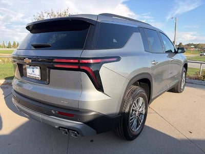 2027 Chevrolet Traverse LT w/2LT