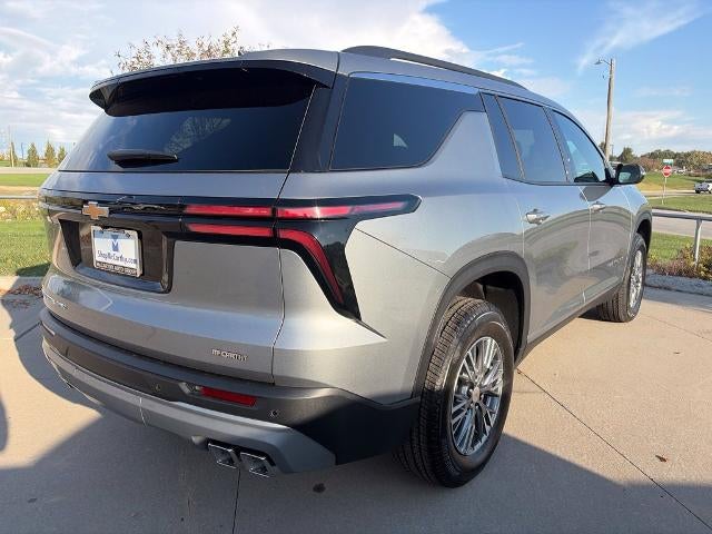 2027 Chevrolet Traverse LT w/2LT