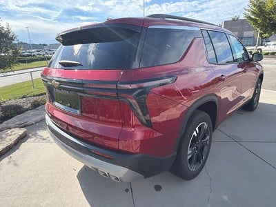 2027 Chevrolet Traverse LT w/2LT