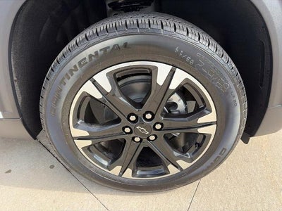 2027 Chevrolet Traverse LT w/2LT
