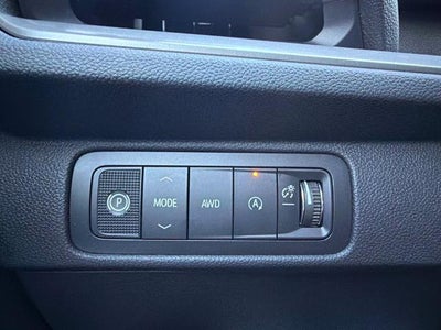 2027 Chevrolet Traverse LT w/2LT