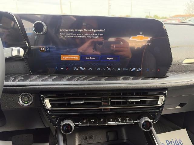 2027 Chevrolet Traverse High Country w/2LZ