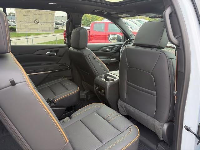 2027 Chevrolet Traverse High Country w/2LZ