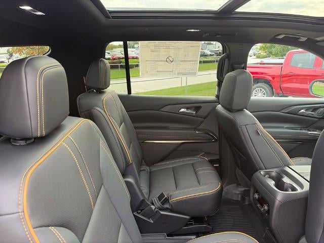 2027 Chevrolet Traverse High Country w/2LZ