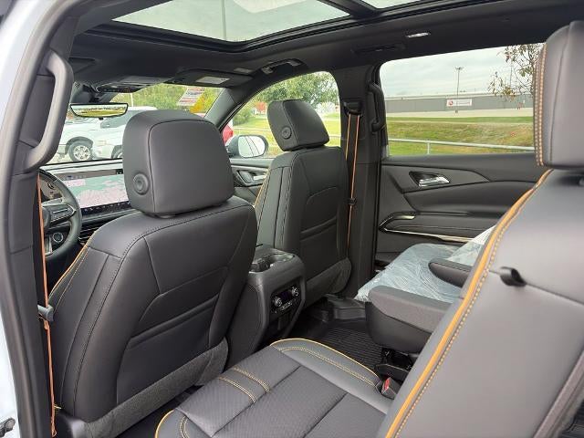 2027 Chevrolet Traverse High Country w/2LZ