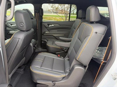 2027 Chevrolet Traverse High Country w/2LZ
