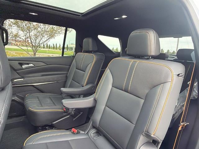 2027 Chevrolet Traverse High Country w/2LZ