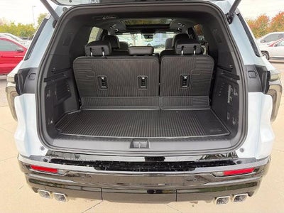 2027 Chevrolet Traverse High Country w/2LZ