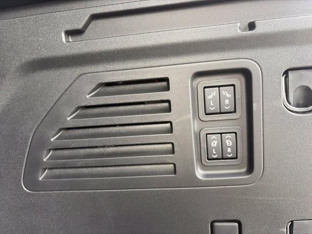 2027 Chevrolet Traverse High Country w/2LZ