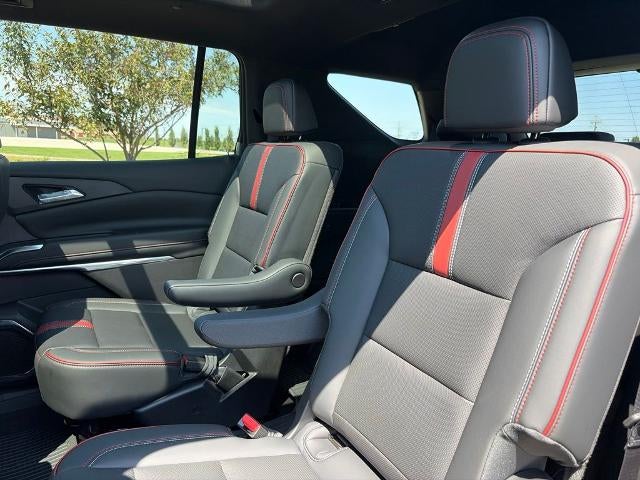 2027 Chevrolet Traverse RS w/2RS