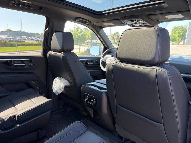2026 Chevrolet Suburban 4WD RST