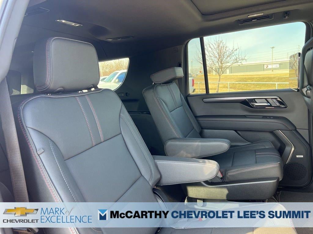 2026 Chevrolet Suburban 4WD RST