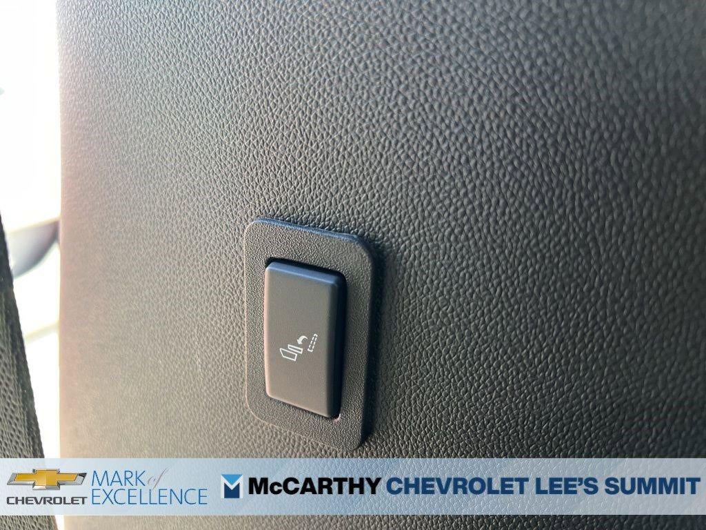 2026 Chevrolet Suburban 4WD RST