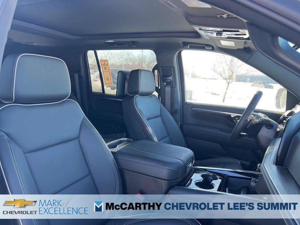 2026 Chevrolet Suburban 4WD Premier