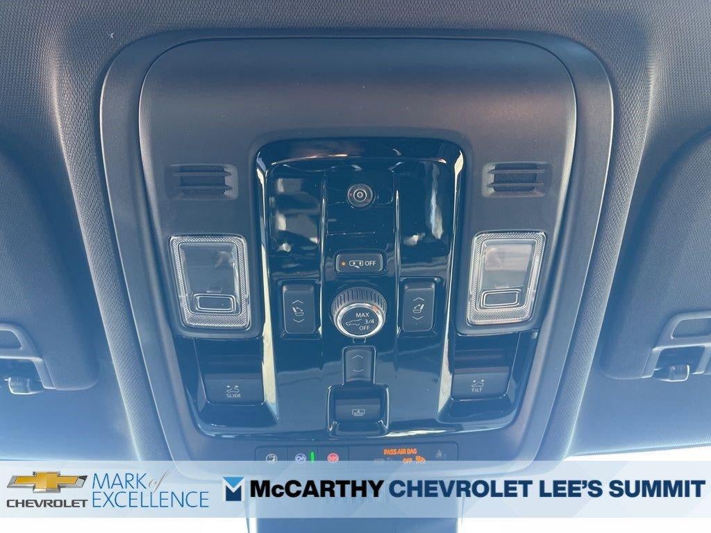 2026 Chevrolet Suburban 4WD Premier