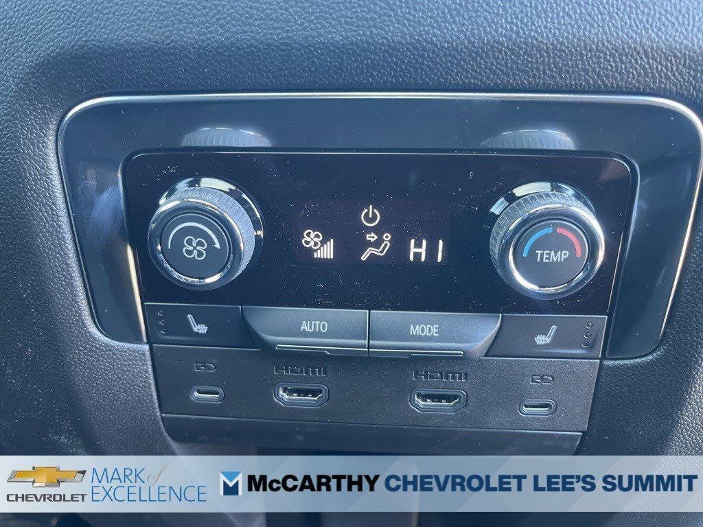 2025 Chevrolet Suburban 4WD Premier