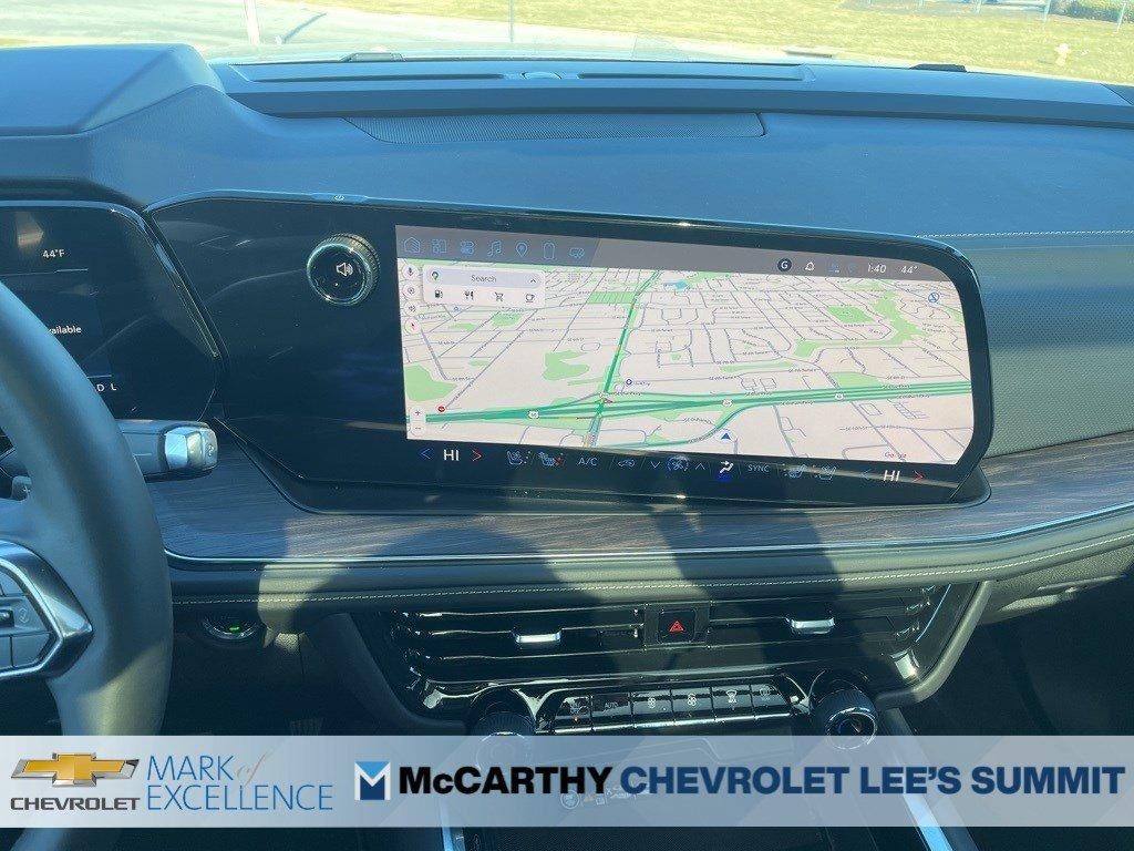 2025 Chevrolet Suburban 4WD Premier