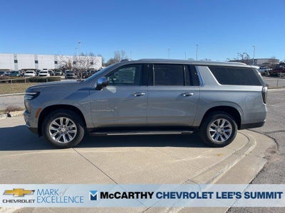 2025 Chevrolet Suburban 4WD Premier