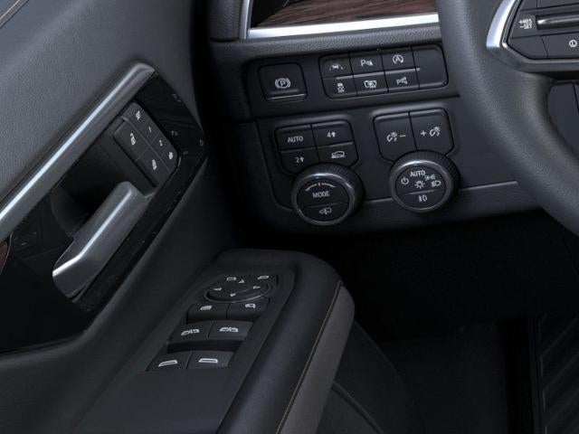 2025 Chevrolet Suburban 4WD Premier