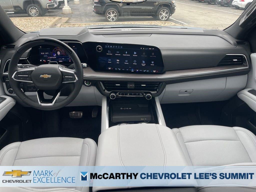 2025 Chevrolet Suburban 4WD Premier