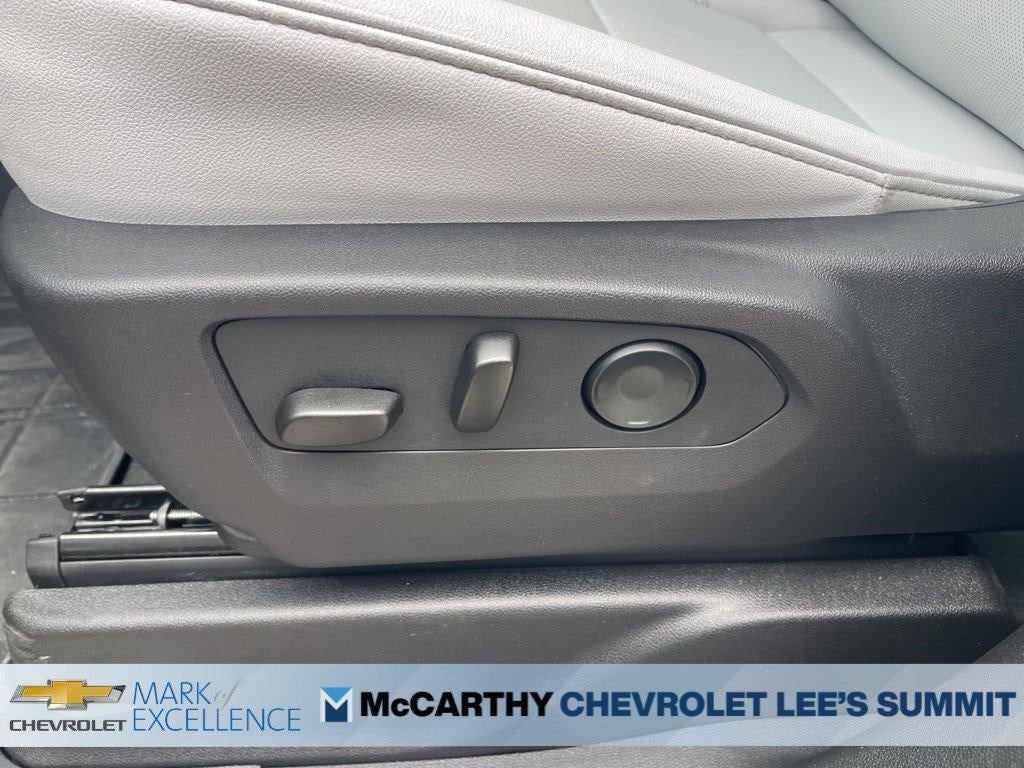 2025 Chevrolet Suburban 4WD Premier